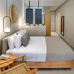 卡里阿度假套房酒店 - 仅限成人入住 3* 费拉