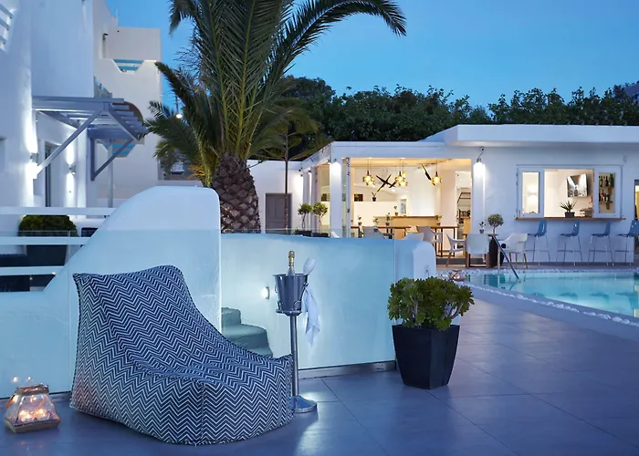 卡里阿度假套房酒店 - 仅限成人入住 酒店 费拉